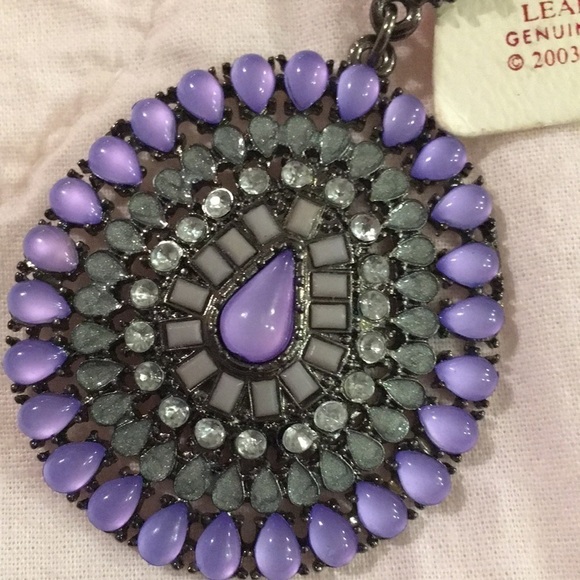 Noblesse Collection Dangle Earrings (M) - Picture 3 of 4